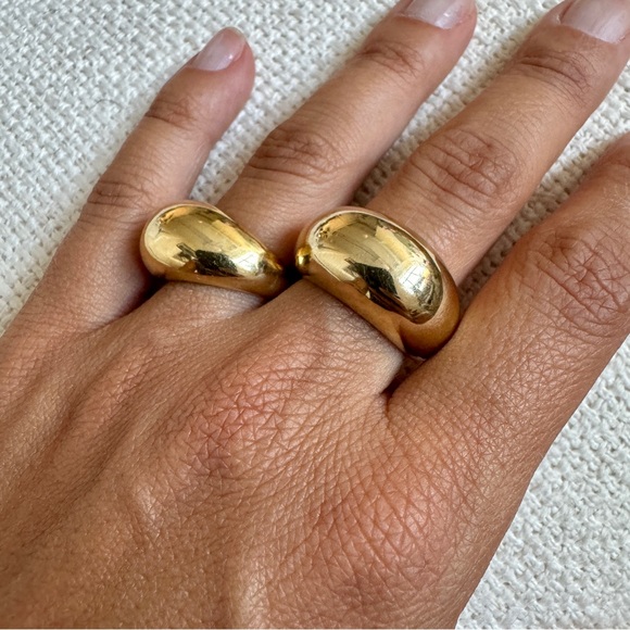 & Other Stories Balloon Rings - Picture 1 of 5